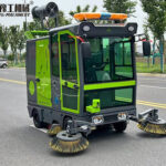 Small road sweeper for sale sold to France YG's small road sweeper for sale