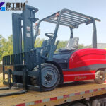 electric warehouse forklift