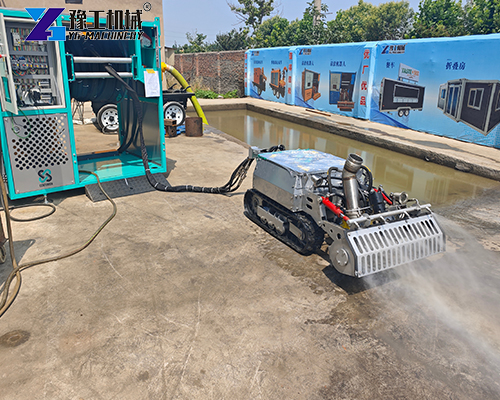 Customer customized crawler dredging robot trial run